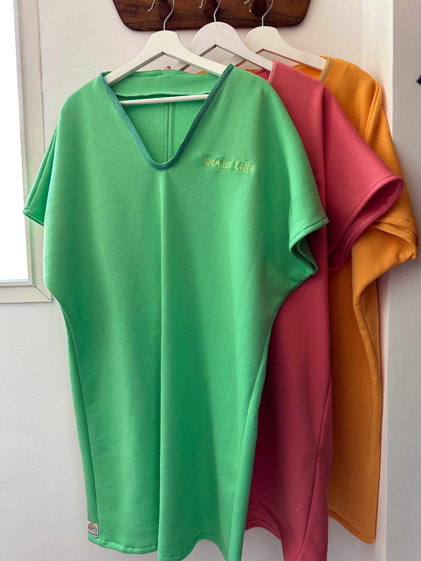 Robe Wonderlalla pour femmes (sur commande)